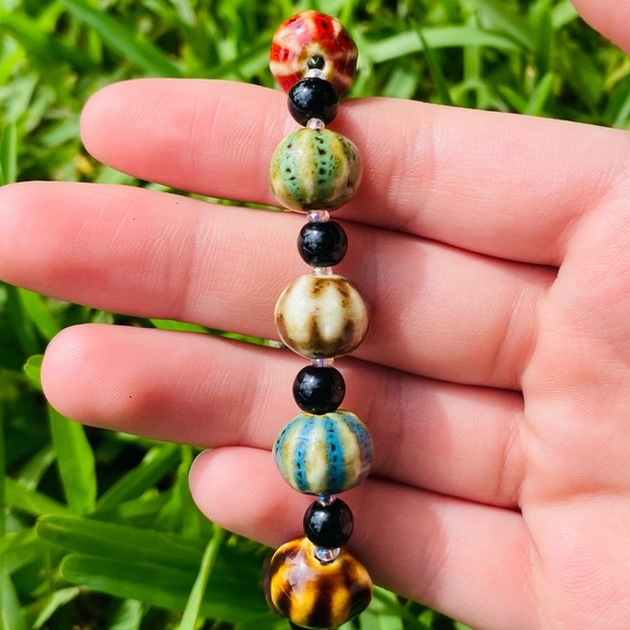 Handmade beaded beaded bracelets - Picture 2 of 3